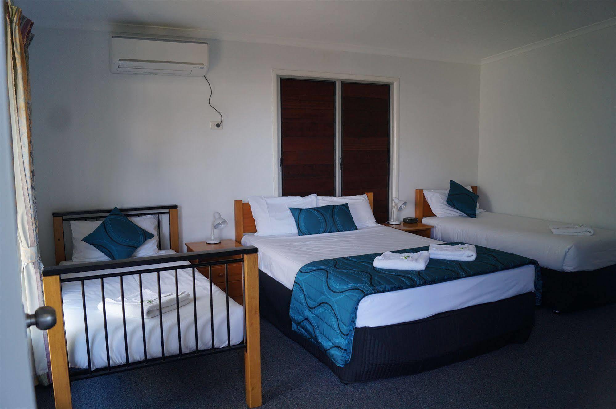 Tin Can Bay'S Sleepy Lagoon Motel Exterior foto
